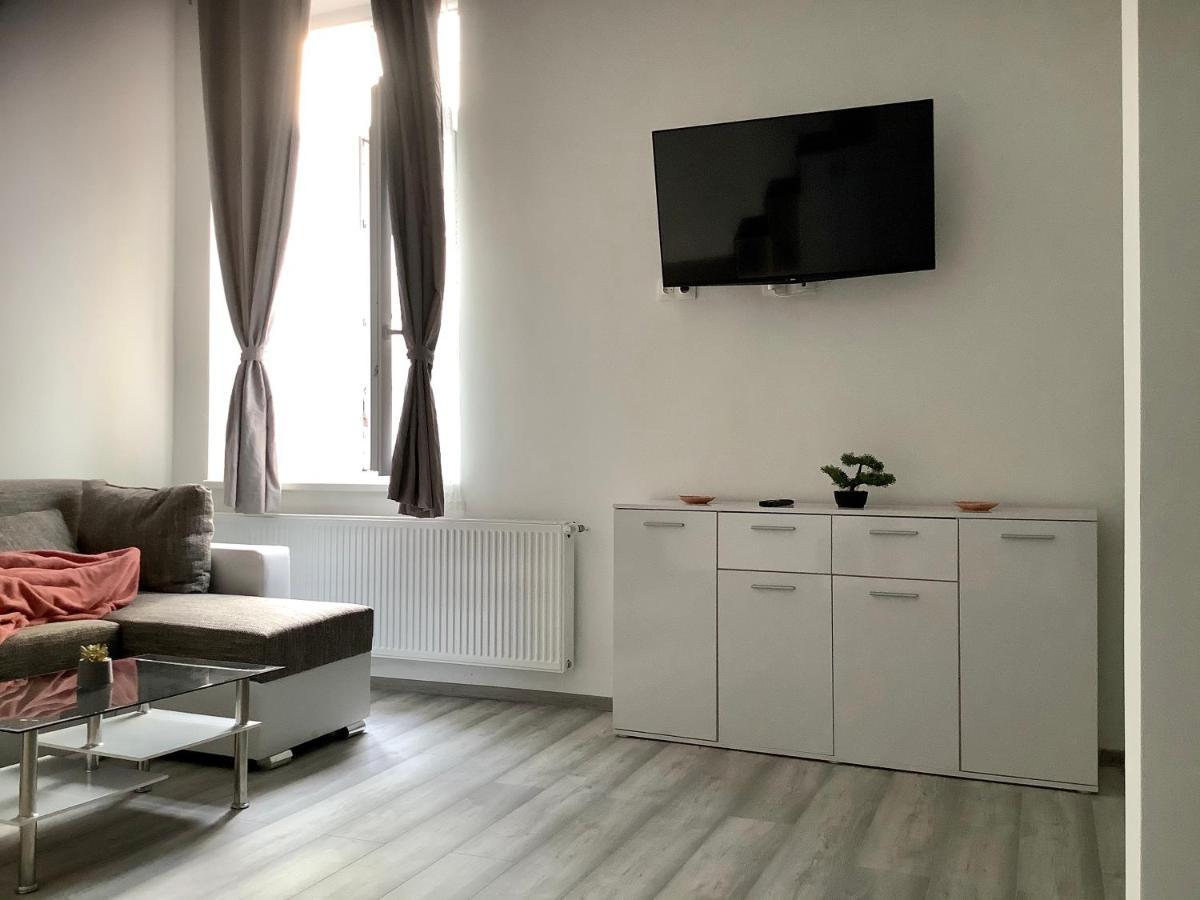 Belvárosi Apartman 1 Apartamento Miskolc Exterior foto